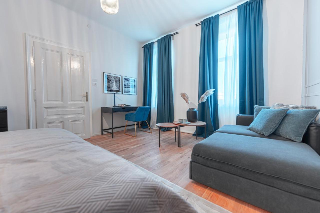 City Appartement Wagram Am Hauptbahnhof Sankt Poelten Eksteriør billede